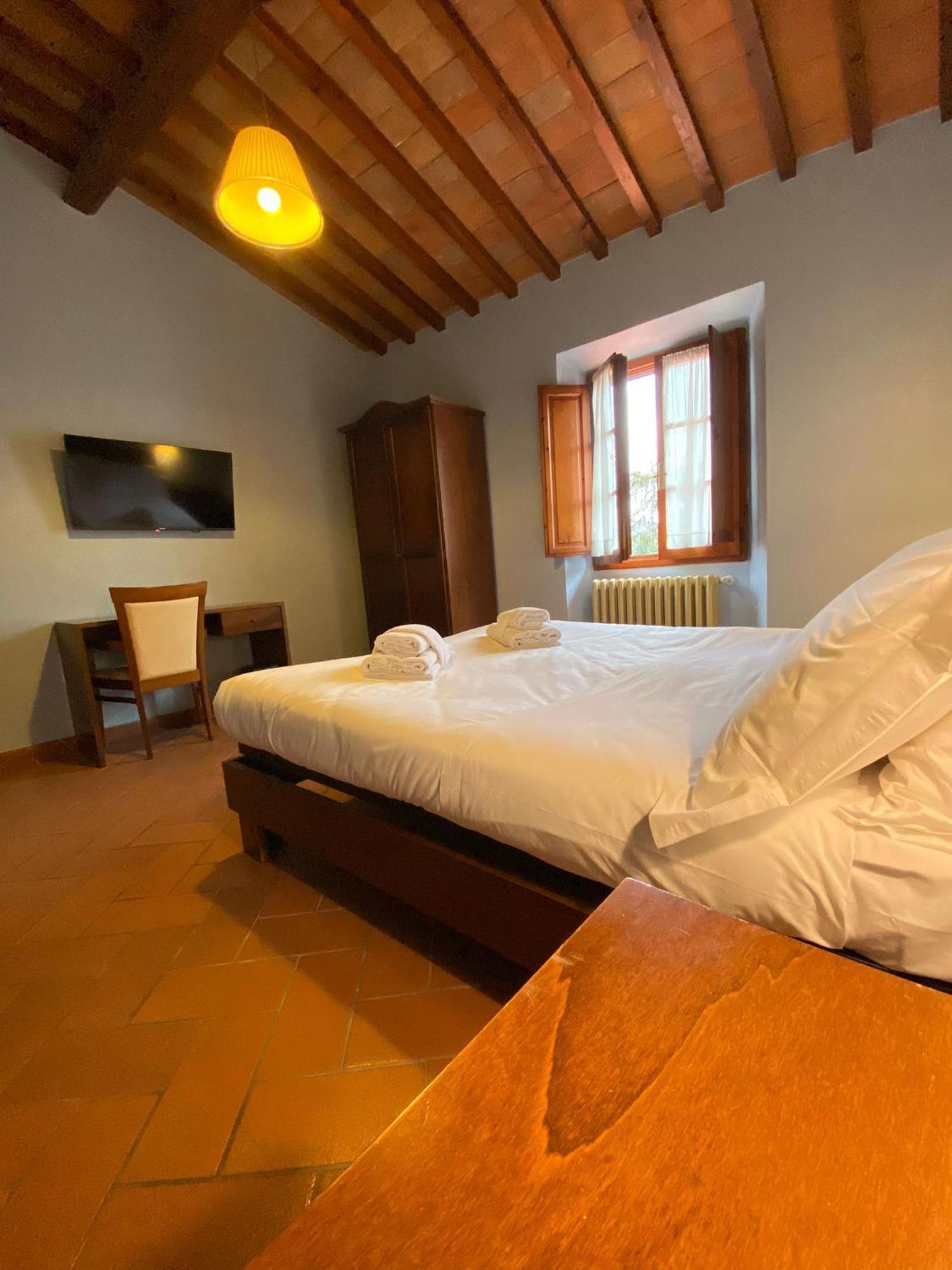 Bed and Breakfast Casale Dei Cento Acri Florencia Exterior foto