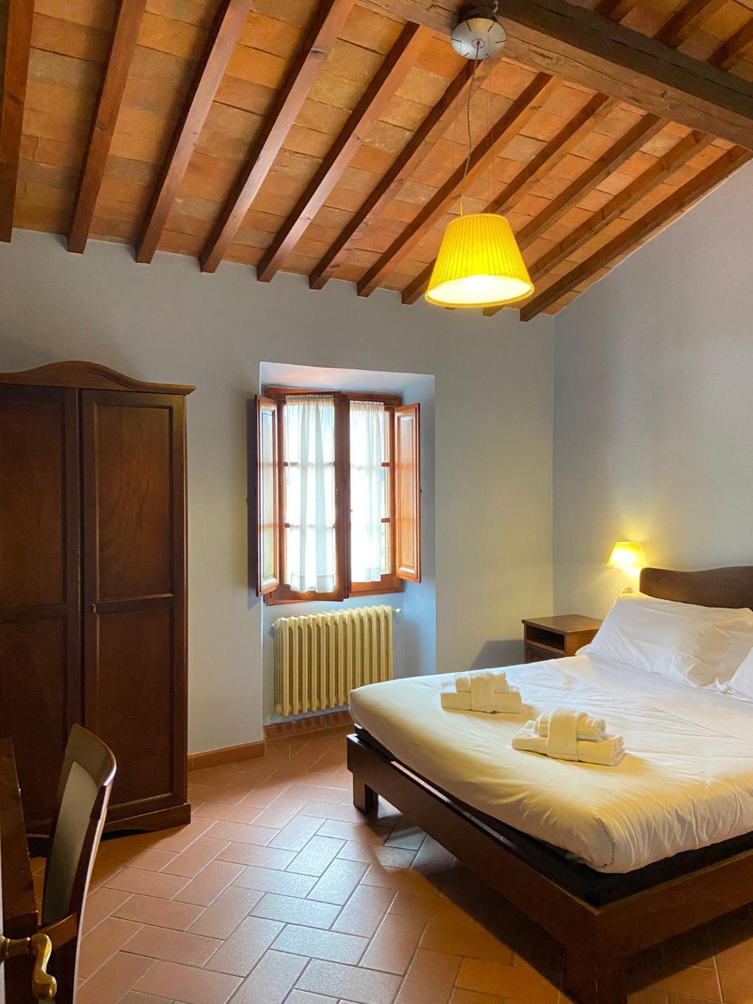 Bed and Breakfast Casale Dei Cento Acri Florencia Exterior foto